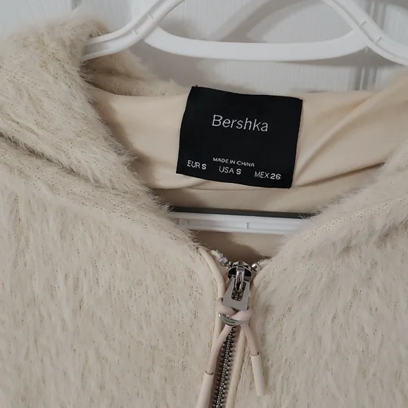 Sweater - Picture 3 of 4